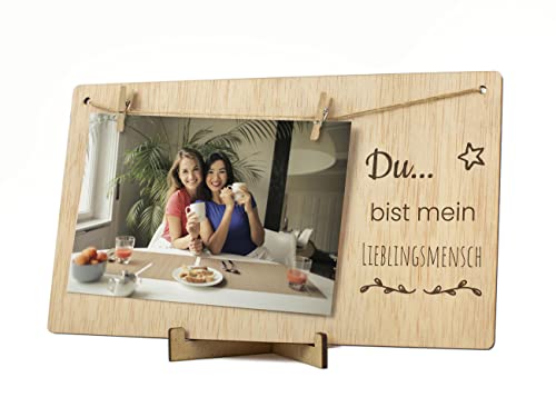 CONTRAXT Bilderrahmen mit Klammern und Leine. Fotoleine Polaroid Bilder Rahmen Detail Beste Freund Geschenk Überraschung fotorahmen Holz bildrahmen aufhängen (Lieblings Person DE) von CONTRAXT