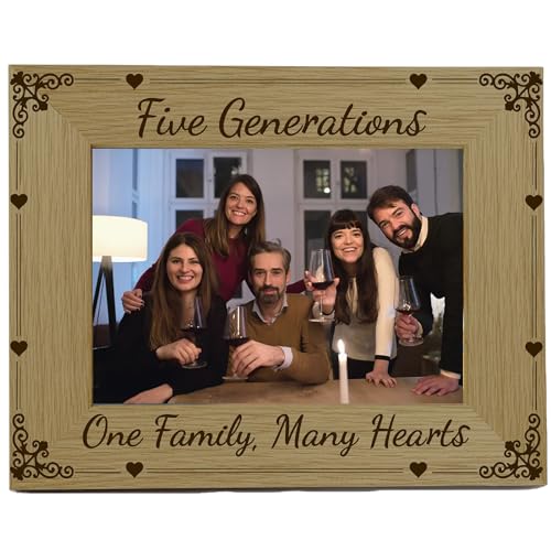 CREATCABIN Bilderrahmen Fünf Generationen Holz Mit Gravur,Tischposter,Postkartenrahmen Zum Aufhängen An Der Wand,Muttertag,Vatertagsgeschenk,21.8x16.8cm–Fünf Generationen,Eine Familie,Viele Herzen von CREATCABIN