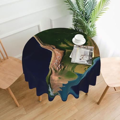 CSGJMYGS Tischdecke mit Südamerika-Satellitenbild-Druck, auslaufsicher, wasserfest, dekorative Stoff-Tischdecke für Zuhause, Küche, Innen- und Außenbereich, Esstisch, 152,4 cm CSGJMYGS Tischdecke mit Südamerika-Satellitenbild-Druck, auslaufsicher, wasserfest, dekorative Stoff-Tischdecke für Zuhause, Küche, Innen- und Außenbereich, Esstisch, 152,4 cm von CSGJMYGS