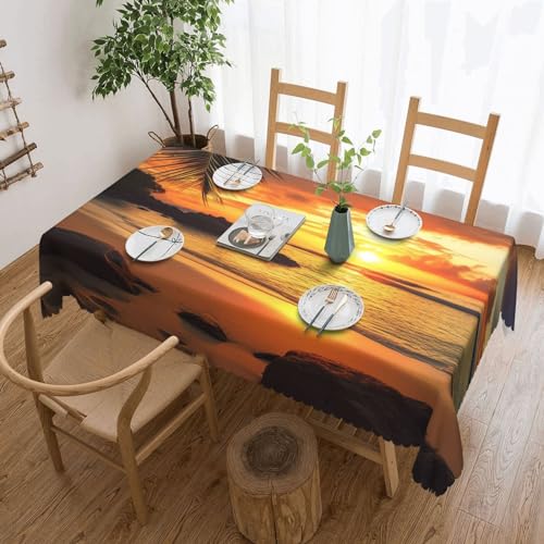 Csgjmygs Tischdecke mit tropischem Strand- und Sonnenuntergangs-Druck, auslaufsicher, dekorative Stoff-Tischdecke für Zuhause, Küche, Innen- und Außenbereich, Esstisch, 137 x 183 cm Csgjmygs Tischdecke mit tropischem Strand- und Sonnenuntergangs-Druck, auslaufsicher, dekorative Stoff-Tischdecke für Zuhause, Küche, Innen- und Außenbereich, Esstisch, 137 x 183 cm von CSGJMYGS