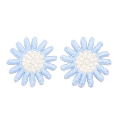 CYJAZNHH 30 Stück Gänseblümchen-Stickerei-Aufnäher – Aufbügler for Kleidung, Jeans und Jacken – 3 cm große florale Ausbesserungsflicken(15 Petal Light Blue) von CYJAZNHH