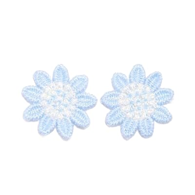 CYJAZNHH 30 Stück Gänseblümchen-Stickerei-Aufnäher – Aufbügler for Kleidung, Jeans und Jacken – 3 cm große florale Ausbesserungsflicken(9 Petals Light Blue) von CYJAZNHH