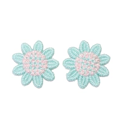 CYJAZNHH 30 Stück Gänseblümchen-Stickerei-Aufnäher – Aufbügler for Kleidung, Jeans und Jacken – 3 cm große florale Ausbesserungsflicken(9 Petals Light Green) von CYJAZNHH