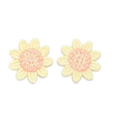CYJAZNHH 30 Stück Gänseblümchen-Stickerei-Aufnäher – Aufbügler for Kleidung, Jeans und Jacken – 3 cm große florale Ausbesserungsflicken(9 Petals Yellow) von CYJAZNHH