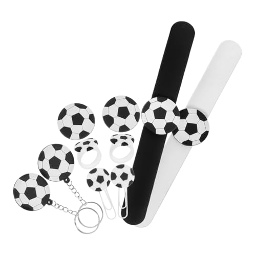 Cabilock 10Stücke Teiliges Fußball Party Dekorationsset Für Rucksackanhänger Schlüsselanhänger Lesezeichen Ringe Und Broschen Für Geburtstagsfeiern Und Fußball Events Sicheres Cabilock 10Stücke Teiliges Fußball Party Dekorationsset Für Rucksackanhänger Schlüsselanhänger Lesezeichen Ringe Und Broschen Für Geburtstagsfeiern Und Fußball Events Sicheres von Cabilock