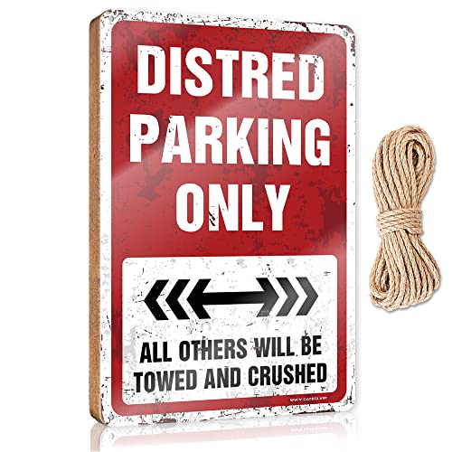 CakJuice Lustiges Wandschild zum Aufhängen, Aufschrift "Distred Parking Only", Holzschild, Dekoration für Zimmer, Holzschild (Größe: 23 x 35 cm) von CakJuice