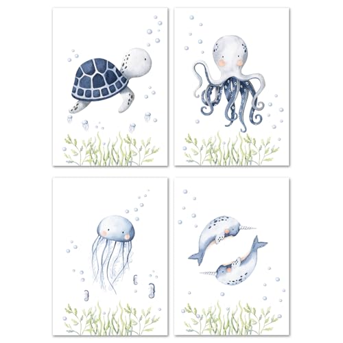 Calmondo 4er Set Poster Kinderbilder für Kinderzimmer Babyzimmer | Liebevoll designte Meerestiere als Wand-Deko Wal Kraken Schildkröte Qualle | DIN A4 ohne Rahmen | Geschenk-Idee für Mädchen & Jungen Calmondo 4er Set Poster Kinderbilder für Kinderzimmer Babyzimmer | Liebevoll designte Meerestiere als Wand-Deko Wal Kraken Schildkröte Qualle | DIN A4 ohne Rahmen | Geschenk-Idee für Mädchen & Jungen von Calmondo