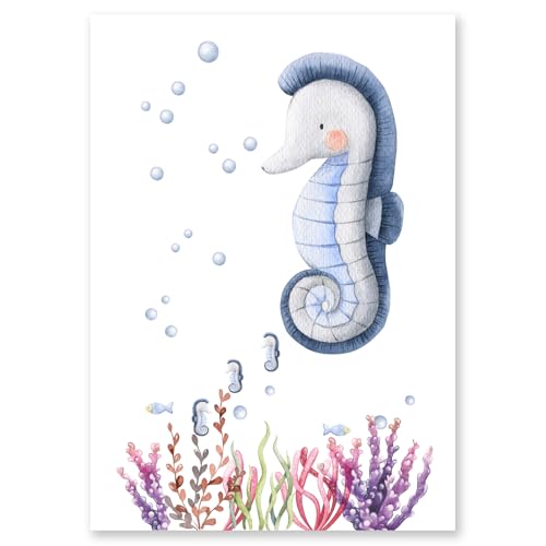 Calmondo Seepferdchen Kinderbild für Kinderzimmer & Babyzimmer | Tier-Poster Bild für Kinder als Geschenk für Mädchen & Jungen | Süße Wand-Deko für eine fröhliche Atmosphäre | DIN A4 | Mit Bonusbild Calmondo Seepferdchen Kinderbild für Kinderzimmer & Babyzimmer | Tier-Poster Bild für Kinder als Geschenk für Mädchen & Jungen | Süße Wand-Deko für eine fröhliche Atmosphäre | DIN A4 | Mit Bonusbild von Calmondo