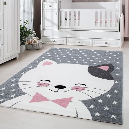 Carpetsale24 Kinderteppich Modern Niedliches Katze Design Pink 200 x 290 cm - Kurzflor Teppich Kinderzimmer Waschbarer Babyteppich Spielteppich für Junge und Mädchen Weich und Antiallergen Rechteckig Carpetsale24 Kinderteppich Modern Niedliches Katze Design Pink 200 x 290 cm - Kurzflor Teppich Kinderzimmer Waschbarer Babyteppich Spielteppich für Junge und Mädchen Weich und Antiallergen Rechteckig von Carpetsale24