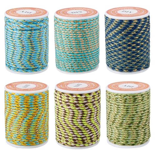 Cheriswelry Makramee-Seil, 1,5 mm, 4-lagig, gedreht, Polycotton, 24 m, geflochtenes Makramee-Seil, Metallic-Perlenfaden für handgefertigte Armbänder, Stricken, Wandbehang, Heimdekoration, Grün Cheriswelry Makramee-Seil, 1,5 mm, 4-lagig, gedreht, Polycotton, 24 m, geflochtenes Makramee-Seil, Metallic-Perlenfaden für handgefertigte Armbänder, Stricken, Wandbehang, Heimdekoration, Grün von Cheriswelry