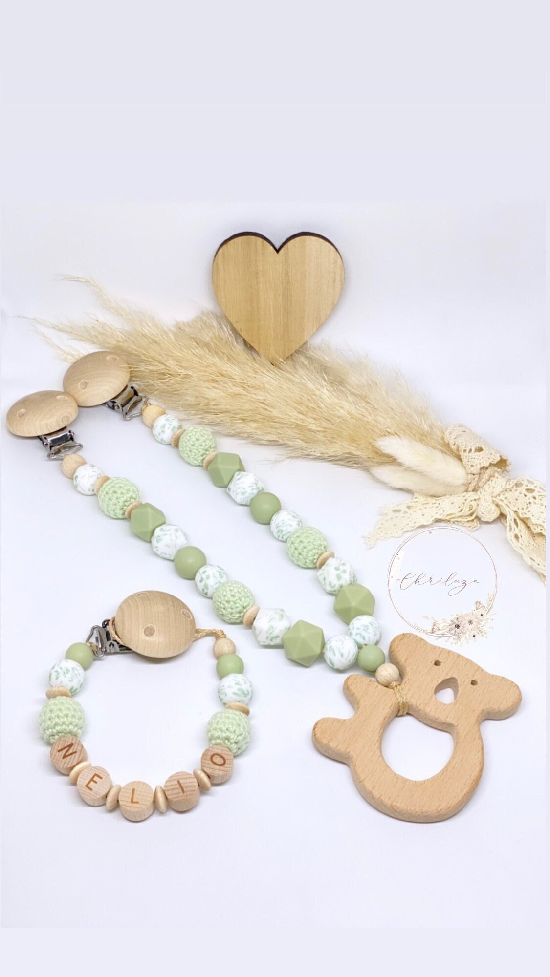 Schnullerkette Mit Name Kinderwagenkette Set Mädchen Personalisiertes Eukalyptus Grün Silikon Holz Junge Koala Tieranhänger Schnullerkette Mit Name Kinderwagenkette Set Mädchen Personalisiertes Eukalyptus Grün Silikon Holz Junge Koala Tieranhänger von ChriluzaShop