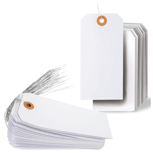 ClAZTyict 125 Stück Hängeetiketten mit Verstärkter Öse und Draht, Vormontierter Drahtkarton Zur Preisbeschriftung, 4 3/4 X 2 3/8, Langlebig ClAZTyict 125 Stück Hängeetiketten mit Verstärkter Öse und Draht, Vormontierter Drahtkarton Zur Preisbeschriftung, 4 3/4 X 2 3/8, Langlebig von ClAZTyict