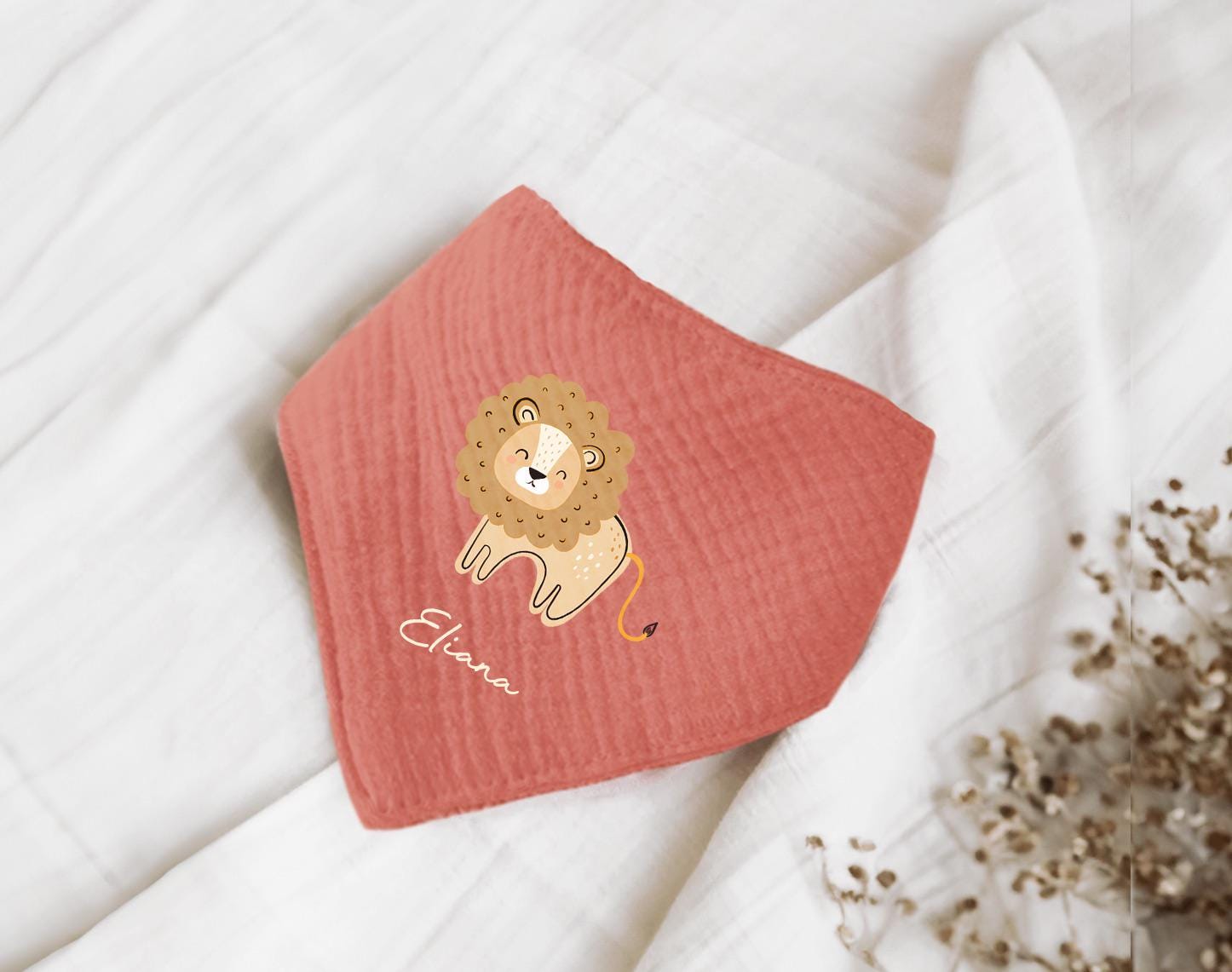Namenstücher Personalisierbare Halstücher Aus Musselin Baby Und Kleinkind Dreieckstücher Spucktücher Baumwolle Lätzchen Gaze, Bild, Geschenk Namenstücher Personalisierbare Halstücher Aus Musselin Baby Und Kleinkind Dreieckstücher Spucktücher Baumwolle Lätzchen Gaze, Bild, Geschenk von CleoNoah
