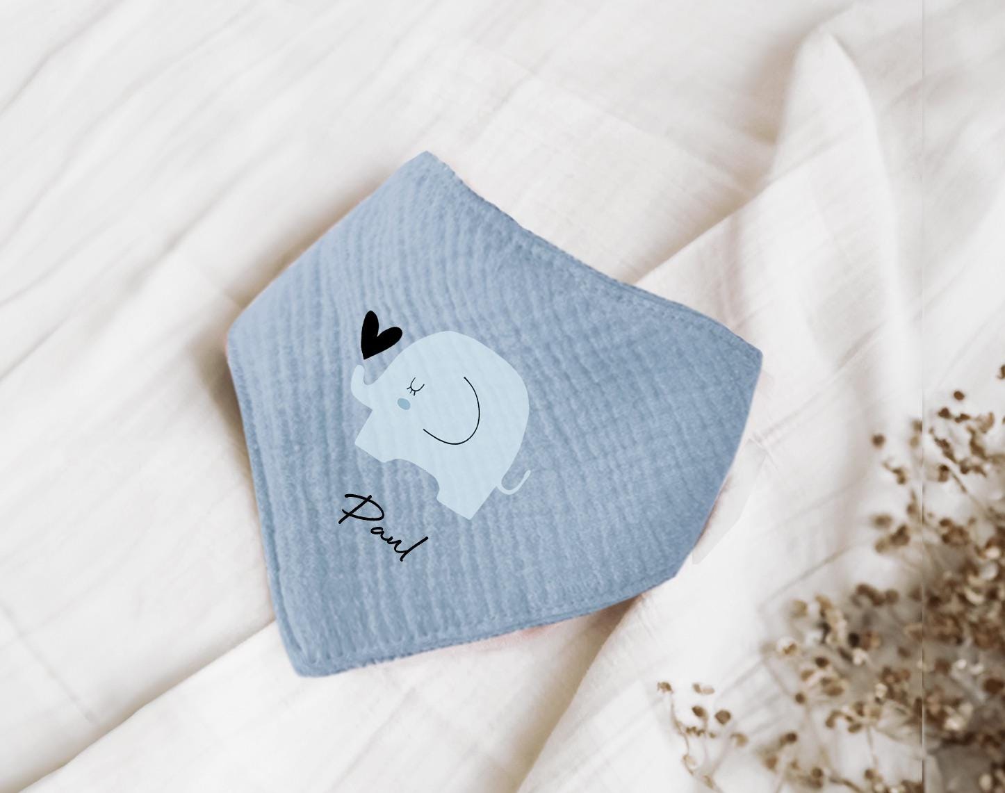 Namenstücher Personalisierbare Halstücher Aus Musselin Baby Und Kleinkind Dreieckstücher Spucktücher Baumwolle Lätzchen Gaze, Bild, Geschenk Namenstücher Personalisierbare Halstücher Aus Musselin Baby Und Kleinkind Dreieckstücher Spucktücher Baumwolle Lätzchen Gaze, Bild, Geschenk von CleoNoah