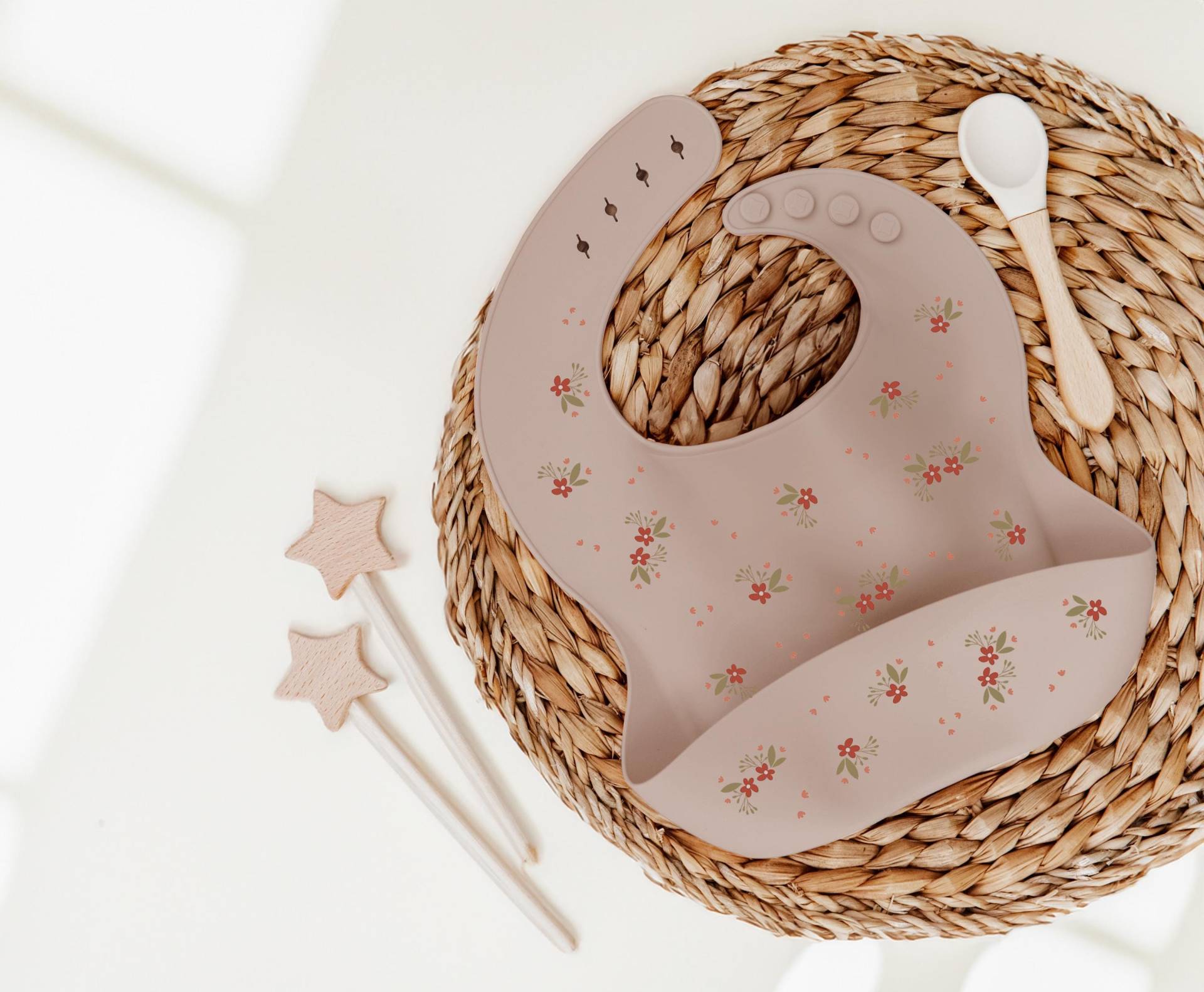Silikon Lätzchen Mit Auffangtasche Baby Und Kleinkind Onesize Ideal Als Geschenk Zur Geburt, Beikost Start, Taufe, Geburtstag Silikon Lätzchen Mit Auffangtasche Baby Und Kleinkind Onesize Ideal Als Geschenk Zur Geburt, Beikost Start, Taufe, Geburtstag von CleoNoah