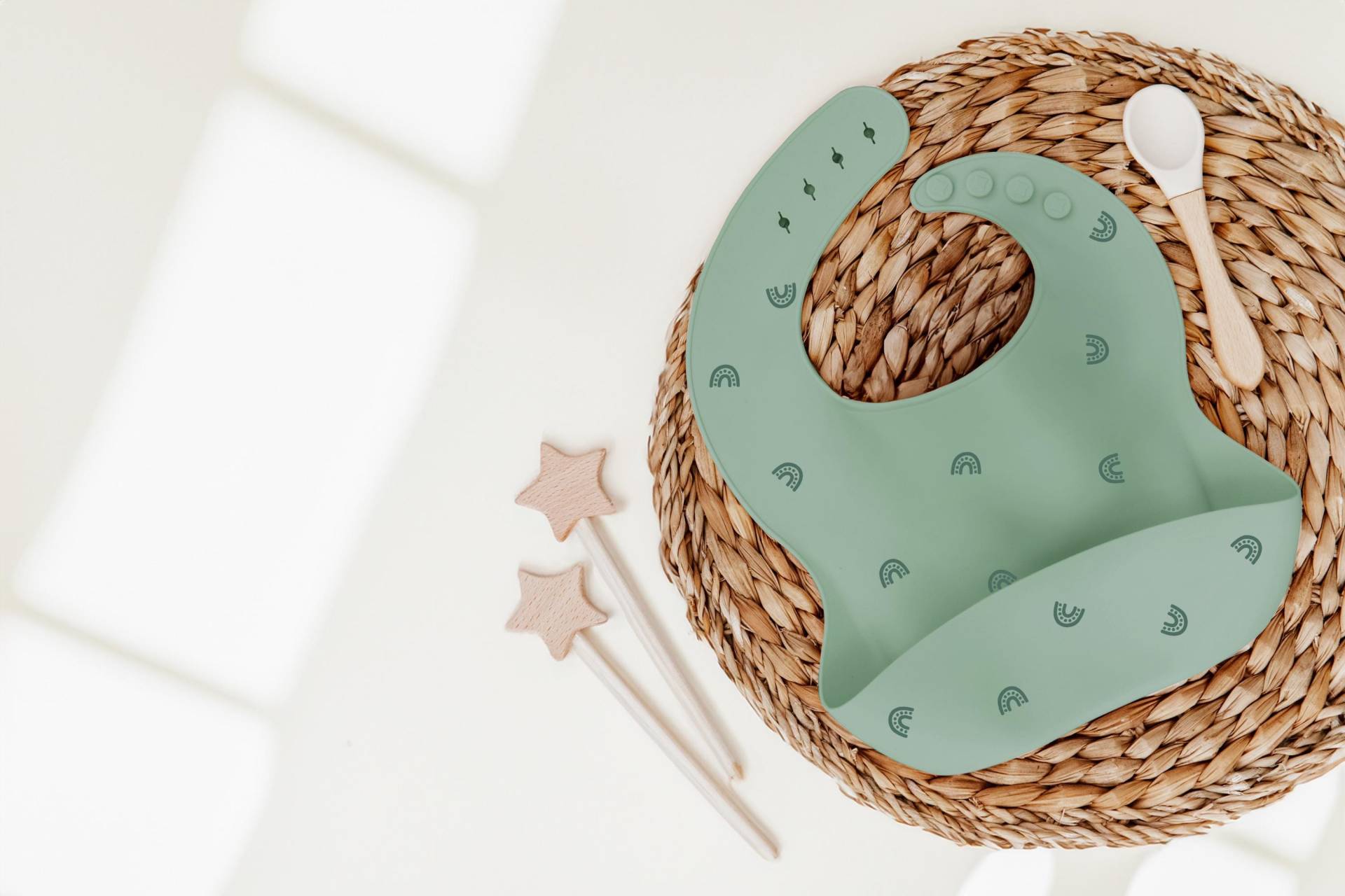 Silikon Lätzchen Mit Auffangtasche Baby Und Kleinkind Onesize Ideal Als Geschenk Zur Geburt, Beikost Start, Taufe, Geburtstag Silikon Lätzchen Mit Auffangtasche Baby Und Kleinkind Onesize Ideal Als Geschenk Zur Geburt, Beikost Start, Taufe, Geburtstag von CleoNoah