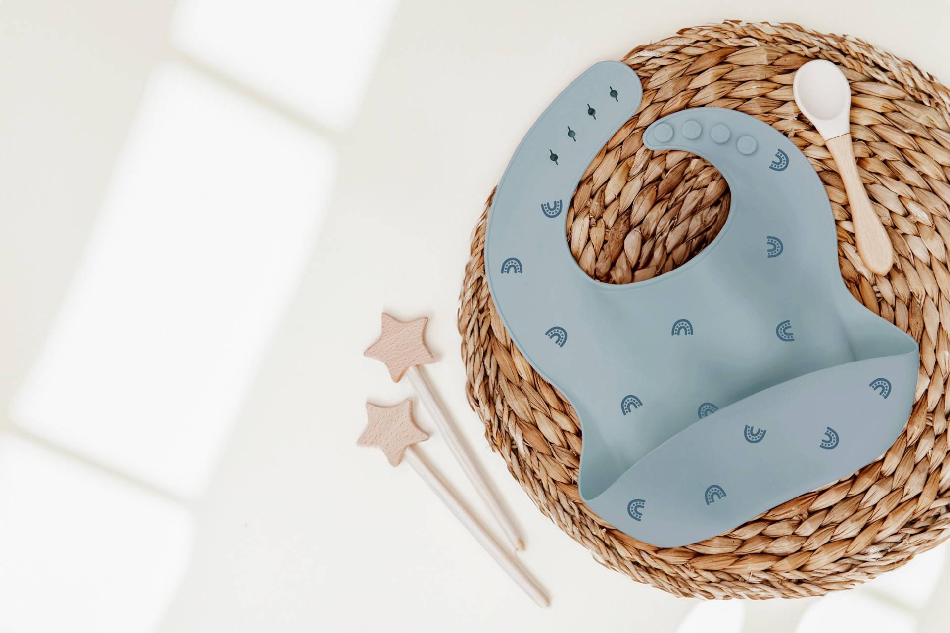 Silikon Lätzchen Mit Auffangtasche Baby Und Kleinkind Onesize Ideal Als Geschenk Zur Geburt, Beikost Start, Taufe, Geburtstag Silikon Lätzchen Mit Auffangtasche Baby Und Kleinkind Onesize Ideal Als Geschenk Zur Geburt, Beikost Start, Taufe, Geburtstag von CleoNoah
