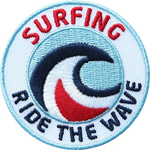 2 x Surfing Abzeichen gestickt 60 mm/Wellen-Reiten Surfen Welle Wave Board Surfbrett Surfboard Kitesurfen Wassersport/Aufnäher Aufbügler Sticker Patch Logo/Beach Hawai Meer Zubehör Ausrüstung von Club of Heroes