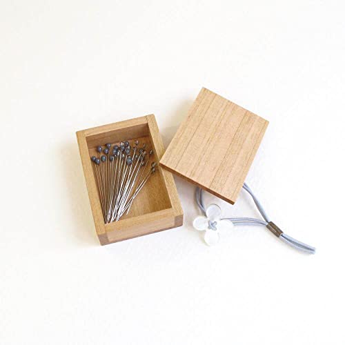 Cohana Glaskopfstecknadeln Holzbox 0,50x35mm grau - 1x30Stk Cohana Glaskopfstecknadeln Holzbox 0,50x35mm grau - 1x30Stk von Cohana
