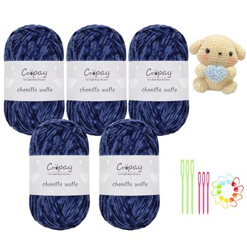 Coopay Chenille Wolle zum Häkeln, 5x100g Samtig Chenillegarn, Flauschige Weich Chenille Garn, Chenille Wolle mit Häkelzubehör, Weicher Plüschwolle Häkelgarn für Decken, Schals - Navy Blau Coopay Chenille Wolle zum Häkeln, 5x100g Samtig Chenillegarn, Flauschige Weich Chenille Garn, Chenille Wolle mit Häkelzubehör, Weicher Plüschwolle Häkelgarn für Decken, Schals - Navy Blau von Coopay