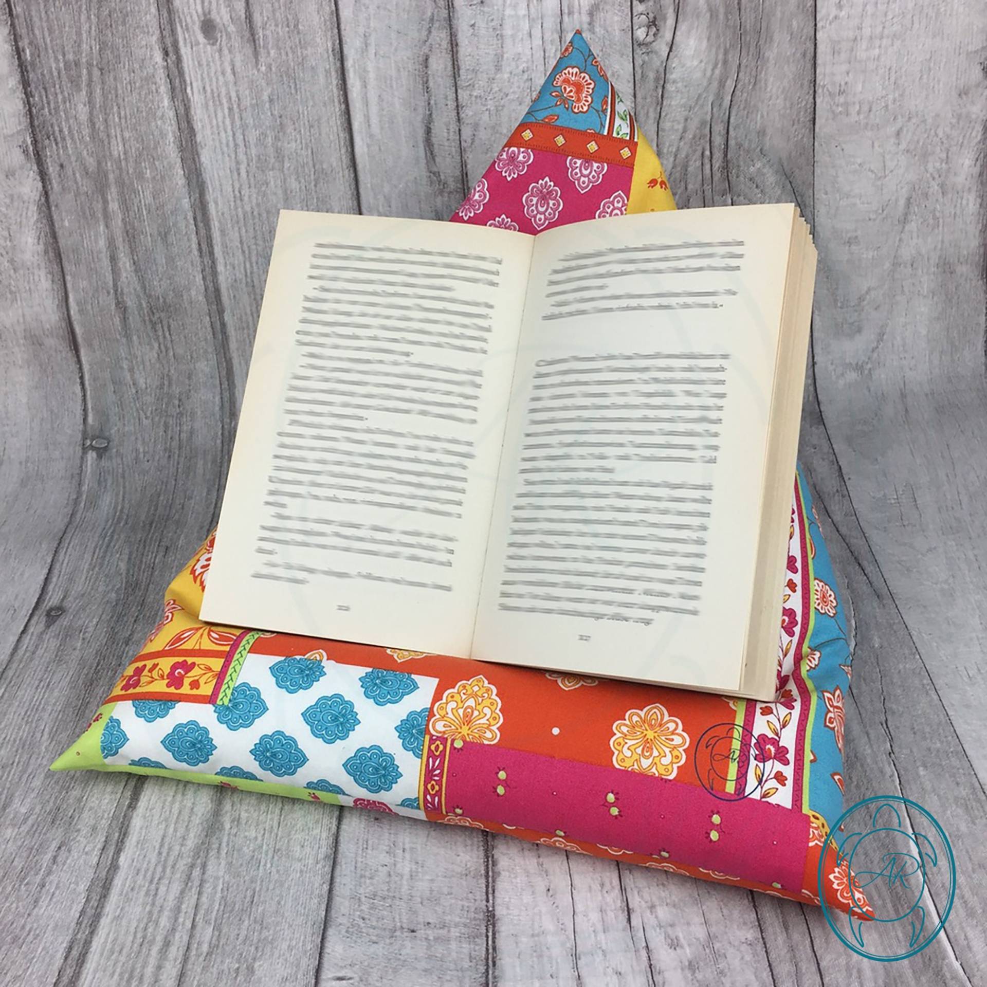Formbares Lesekissen, Leichtes Tabletkissen, Weiche Buchstütze, Geschenkidee, in 2 Verschiedene Farben, Produkt Der Provence von CoucouChouchouShop