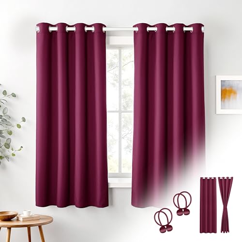Cozyor 2X blickdichte Vorhänge + 2X Raffhalter mit Magnet, Thermogardine gegen Kälte 100% verdunkelnd, rot Berry, Gardine mit Ösen für Schlafzimmer, Wohnzimmer, Kinderzimmer 160x135 cm Cozyor 2X blickdichte Vorhänge + 2X Raffhalter mit Magnet, Thermogardine gegen Kälte 100% verdunkelnd, rot Berry, Gardine mit Ösen für Schlafzimmer, Wohnzimmer, Kinderzimmer 160x135 cm von Cozyor