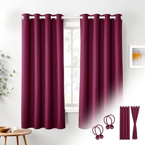 Cozyor Verdunklungsvorhänge Gardinen 2er Set mit Magnet-Raffhalter Thermogardine gegen Kälte 100% verdunkelnd, rot Berry, Gardine mit Ösen für Schlafzimmer, Wohnzimmer, Kinderzimmer 175x135 cm Cozyor Verdunklungsvorhänge Gardinen 2er Set mit Magnet-Raffhalter Thermogardine gegen Kälte 100% verdunkelnd, rot Berry, Gardine mit Ösen für Schlafzimmer, Wohnzimmer, Kinderzimmer 175x135 cm von Cozyor