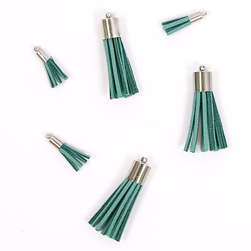 Craftelier - 6er Set Wildlederquasten mit versilberten Nieten - Zwei Verschiedene Größen : Heimtextilien, Schmuck, Scrapbooking : 4 x 1 cm und 2 x 0,5 cm : Farbe Türkis Craftelier - 6er Set Wildlederquasten mit versilberten Nieten - Zwei Verschiedene Größen : Heimtextilien, Schmuck, Scrapbooking : 4 x 1 cm und 2 x 0,5 cm : Farbe Türkis von Craftelier