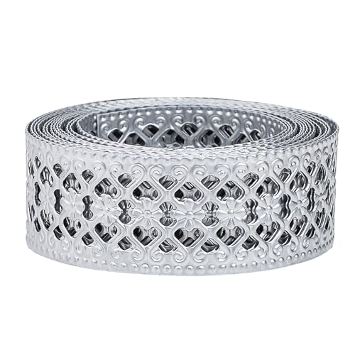 Metallband für Dekoration Handwerk – Dünnes Band mit Blumenornament für Innendekoration – Silbernes Metalldekorationsband für elegante Looks – 3,8 cm, 3,8 m lang Metallband für Dekoration Handwerk – Dünnes Band mit Blumenornament für Innendekoration – Silbernes Metalldekorationsband für elegante Looks – 3,8 cm, 3,8 m lang von CraftyCrocodile