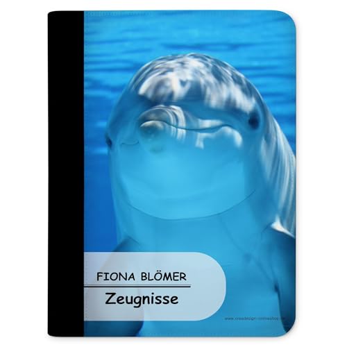 CreaDesign, Kinder Zeugnismappe mit Namen personalisiert, Zeugnis Mappe Delfin mit 10 Klarsichthüllen, A4, 26,7 x 32,7 x 1 cm, Rücken schwarz CreaDesign, Kinder Zeugnismappe mit Namen personalisiert, Zeugnis Mappe Delfin mit 10 Klarsichthüllen, A4, 26,7 x 32,7 x 1 cm, Rücken schwarz von CreaDesign