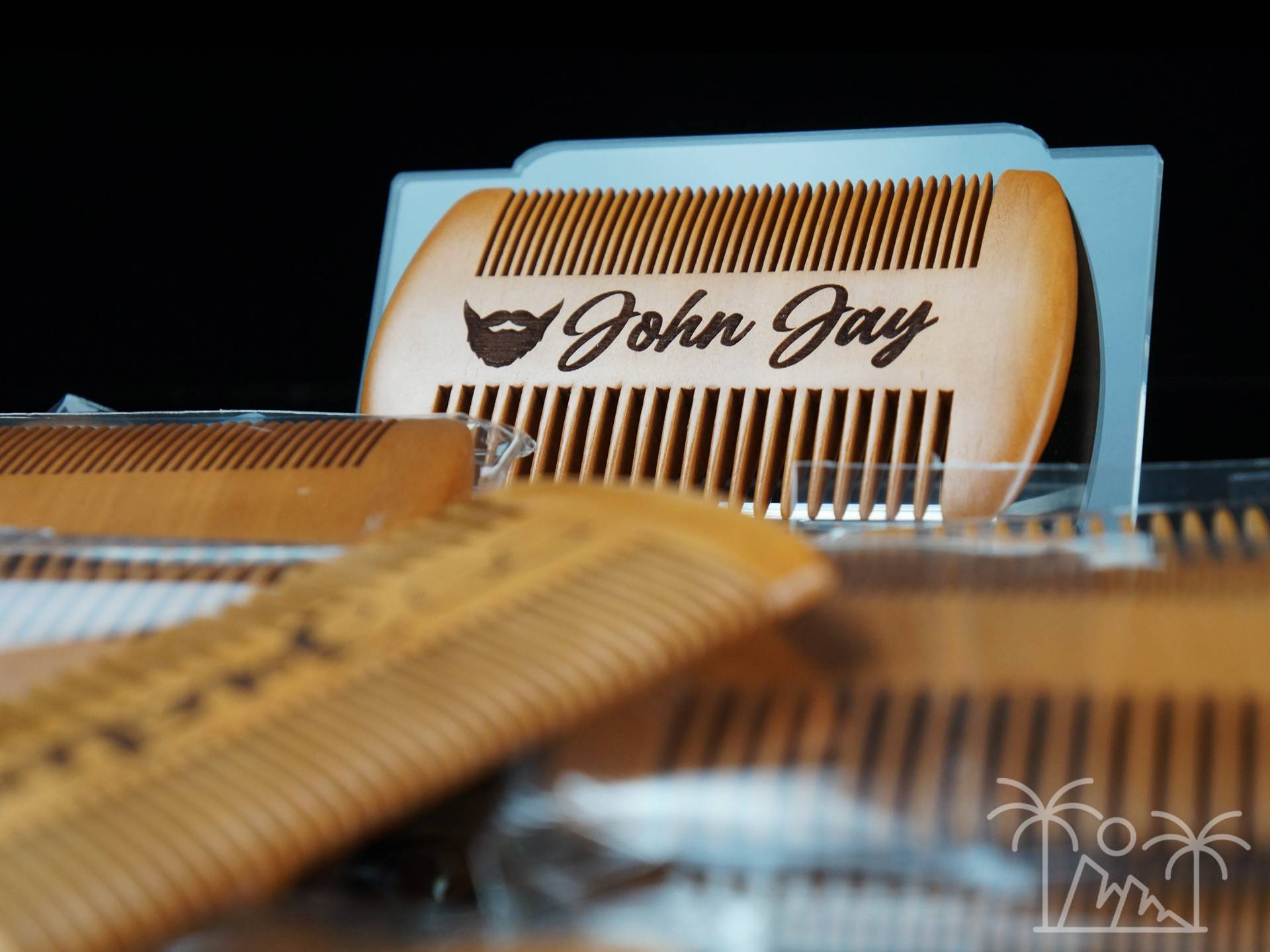 Bartkamm, Geschenk Für Papa, Gravierter Holzkamm, Bräutigam, Vatertagsgeschenk, Kamm, Personalisiertes Ihn Bartkamm, Geschenk Für Papa, Gravierter Holzkamm, Bräutigam, Vatertagsgeschenk, Kamm, Personalisiertes Ihn von CreatedInCali