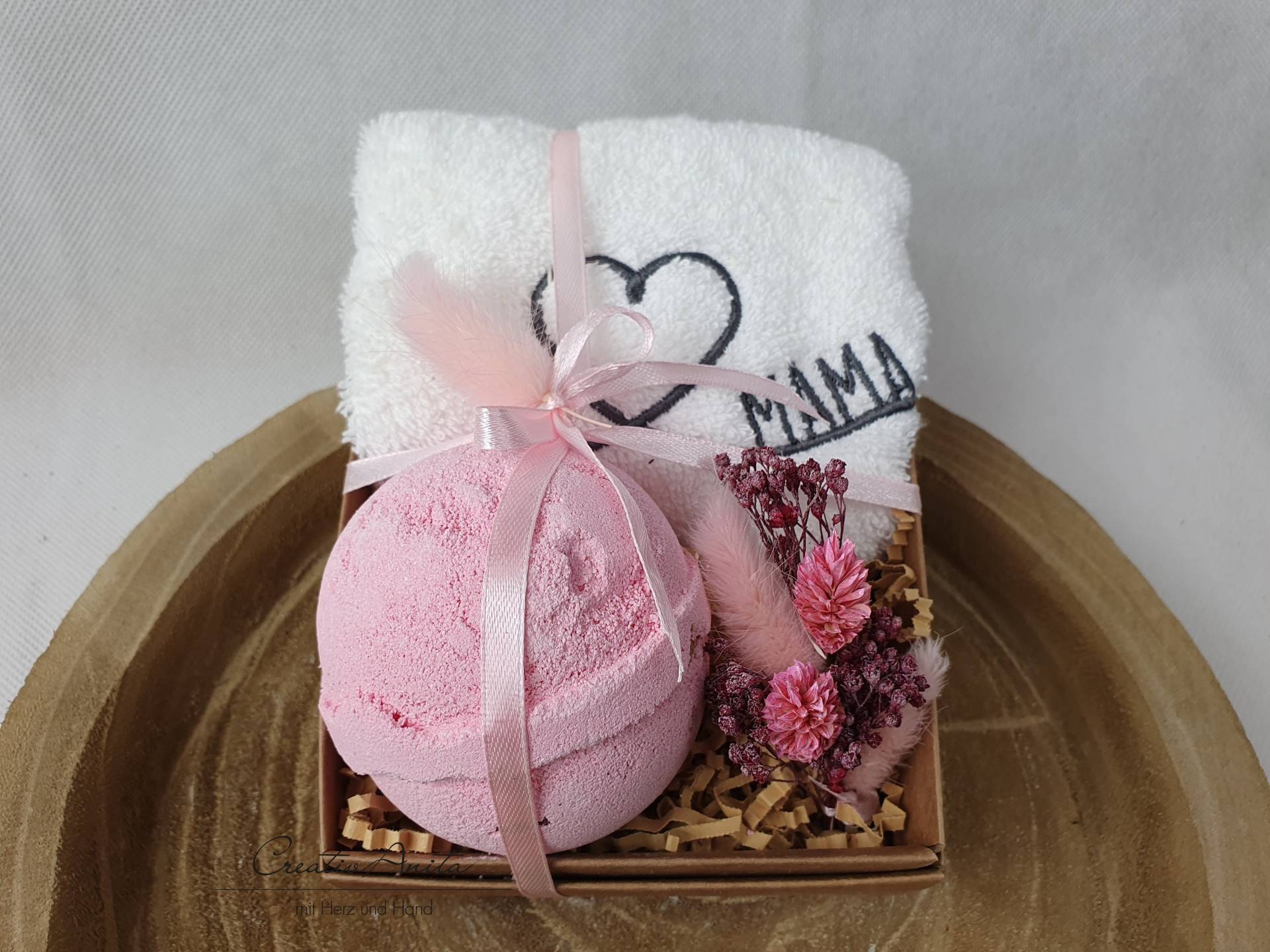 Geschenkset Mama Mit Hochwertiger Badekugel Rose, Wohlfühlpaket Trockenblumen Dekoriert Geschenkset Mama Mit Hochwertiger Badekugel Rose, Wohlfühlpaket Trockenblumen Dekoriert von CreativAnita
