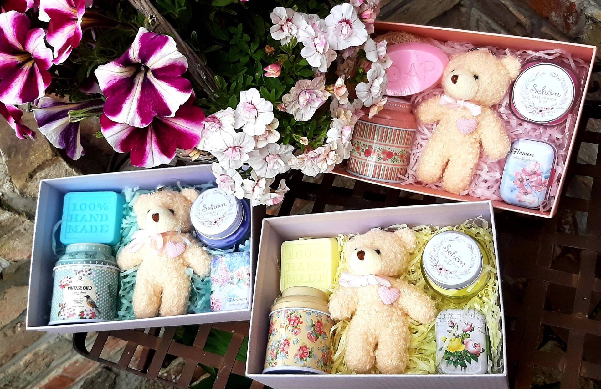 Geburtstagsgeschenkset Überraschung Für Junge Mädchen Frauen, Teenager Mit Handmade Seife, Lippenbalsam, Kerze Und Badesalz Wohlbefinden Geburtstagsgeschenkset Überraschung Für Junge Mädchen Frauen, Teenager Mit Handmade Seife, Lippenbalsam, Kerze Und Badesalz Wohlbefinden von CreativesoapsKunst