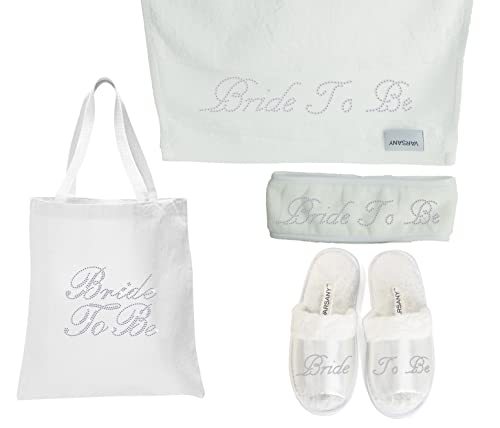 4er-Set von Varsany mit glitzernder Braut-Tasche, Hausschuhe, Handtuch und Haarband für Flitterwochen und Junggesellinnenabschied Bride to Be 4er-Set von Varsany mit glitzernder Braut-Tasche, Hausschuhe, Handtuch und Haarband für Flitterwochen und Junggesellinnenabschied Bride to Be von Varsany