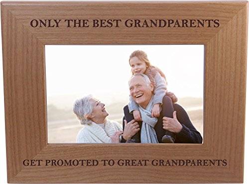 CustomGiftsNow Holz-Bilderrahmen mit Aufschrift "Only The Best Grandparents Get Promoted to Great Grandparents" für 10,2 x 15,2 cm große Fotos, tolles Weihnachten, Vatertag, für Eltern (horizontal) von CustomGiftsNow