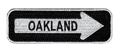 One Way Sign Oakland Bestickter Aufnäher zum Aufbügeln auf Highway Road Biker von Cypress Collectibles Embroidered Patches