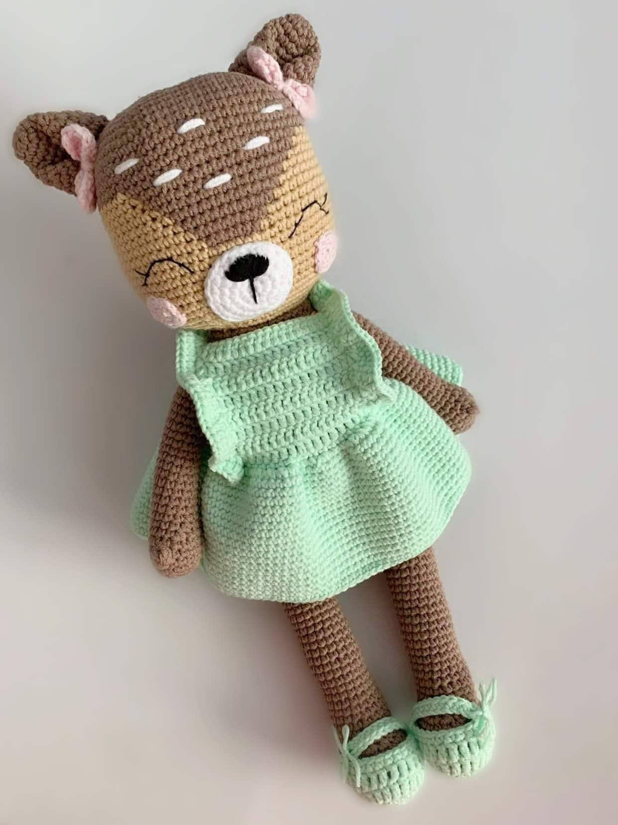 Mia Das Rentier Aus Baumwoll-Mischgarn, Handgemacht, Gehäkeltes Rehkitz Im Kleid, Weihnachtsgeschenk, Babypartygeschenk Mia Das Rentier Aus Baumwoll-Mischgarn, Handgemacht, Gehäkeltes Rehkitz Im Kleid, Weihnachtsgeschenk, Babypartygeschenk von CzechToys