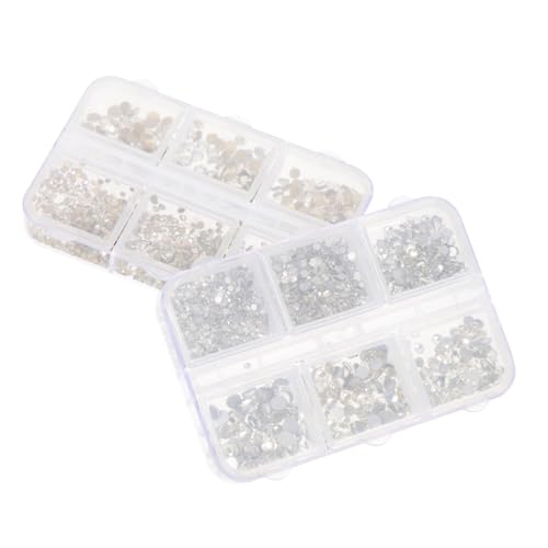 DECORNIJIA 2 Boxen Boxen Nail Art Strasssteine Glitzersteine für DIY Maniküre Schmucksteine Basteln Vielseitige Nail Charms für Nageldesign Langlebig und Sicher Dekoration für Zuhause und von DECORNIJIA