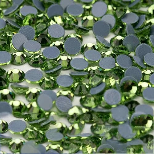 10.000 Stück Glaskristall-Hotfix-Strasssteine mit flacher Rückseite, Glitzer-Strasssteine für DIY-Stoffkleidung, 019 Peridot, SS10 – 10.000 (Stü von DEFRTG