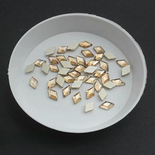 100/500 Stück Golden Champagne Boutique Nailart-Strasssteine mit flachem Boden, Glaskristall, 3D-Nageldekoration, mehrere Formen – Champagner 4 x 6 mm_a-500 Stück von DEFRTG