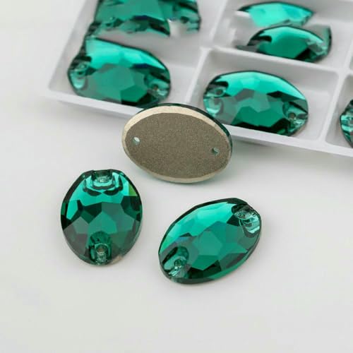 Ovale, mehrfarbige K9-Glas-Strasssteine zum Aufnähen, Kristall-Nähsteine mit flacher Rückseite für DIY-Kleidungsdekorationen – Grüner Zirkon – 13 x 18 mm – 72 Stück von DEFRTG