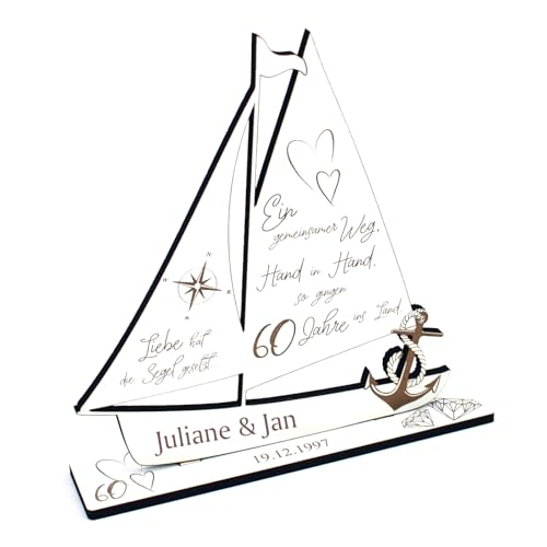 DEKOLANDO Diamantene Hochzeit Deko Hochzeitstag 60 Jahre Jubiläum mit Wunschnamen Datum Holz Aufsteller Schiff - EIN gemeinsamer Weg, Hand in Hand - 18 x 20 cm von DEKOLANDO