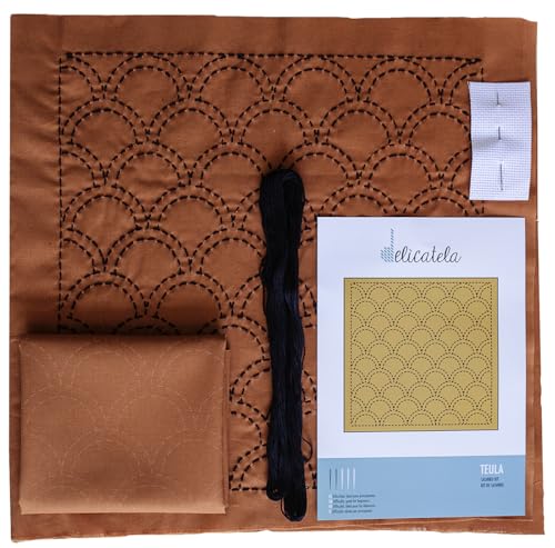 Sashiko | Japanisches Stickerei-Set | Stoff 68 cm x 34 cm vorgedruckt (30 cm x 30 cm) | spezielles Naturgarn für Sashiko | lange Nadel | Stickanleitung | von Delicatela (Wellen) von DELICATELA
