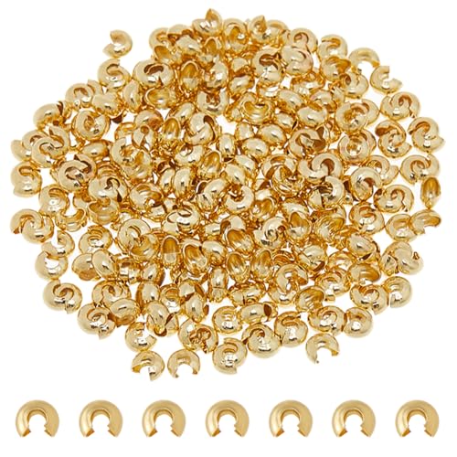 DICOSMETIC Quetschperlen aus Messing, 18 Karat vergoldet, Knoten-Abdeckkappen, 4 mm, halbrund, offen, für Halsketten, Armbänder, Schmuckherstellung, Loch: 1,5 mm, 300 Stück DICOSMETIC Quetschperlen aus Messing, 18 Karat vergoldet, Knoten-Abdeckkappen, 4 mm, halbrund, offen, für Halsketten, Armbänder, Schmuckherstellung, Loch: 1,5 mm, 300 Stück von DICOSMETIC