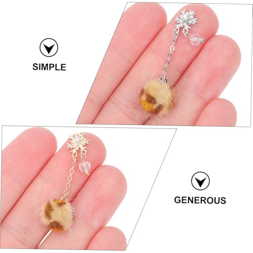 DINHEAROM 4 Stück Teiliges Nagel dekorationsset mit Flauschigen Plüschbällen Zirkonia anhänger Vielseitig für Natürliche und Künstliche Nägel für DIY Nail Art Party und Festival von DINHEAROM