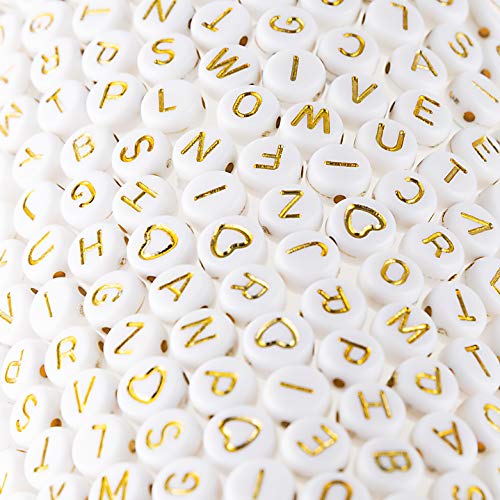 500 Stück Acryl-Alphabet-Buchstaben-Perlen, Gold auf Weiß, Namensarmbänder für Schmuckherstellung (Goldweiß) (Goldweiß) von Gxueshan