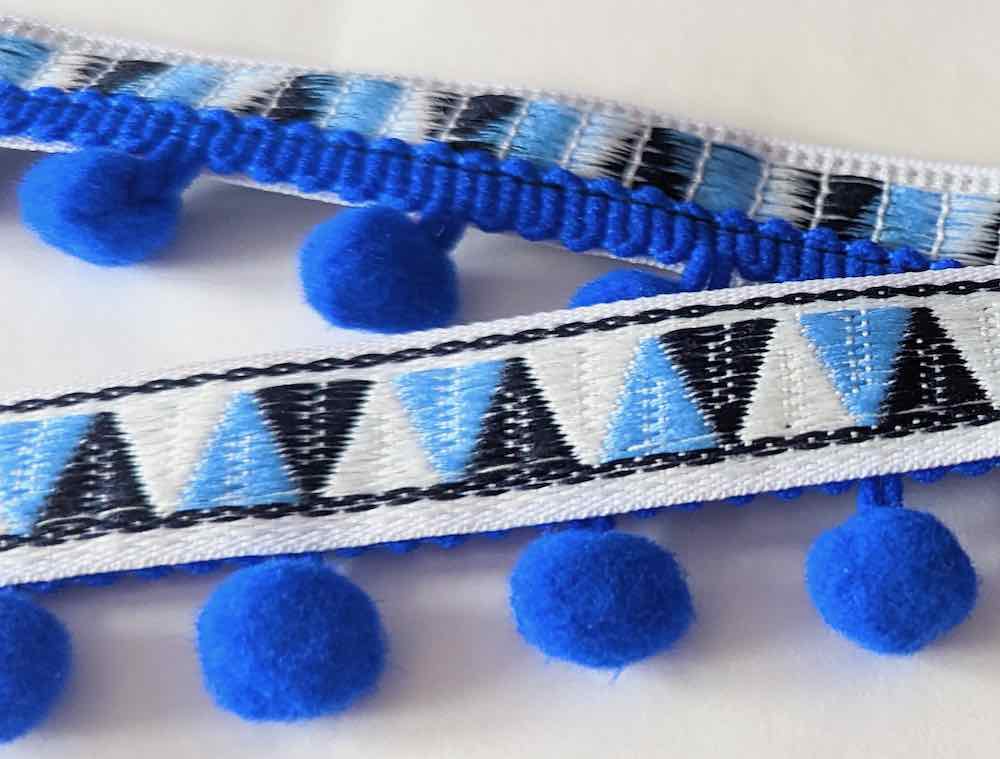 Bommelborte, Pom Pom Band, Inka Blau, 3 Meter - 300 cm Bommelborte, Pom Pom Band, Inka Blau, 3 Meter - 300 cm