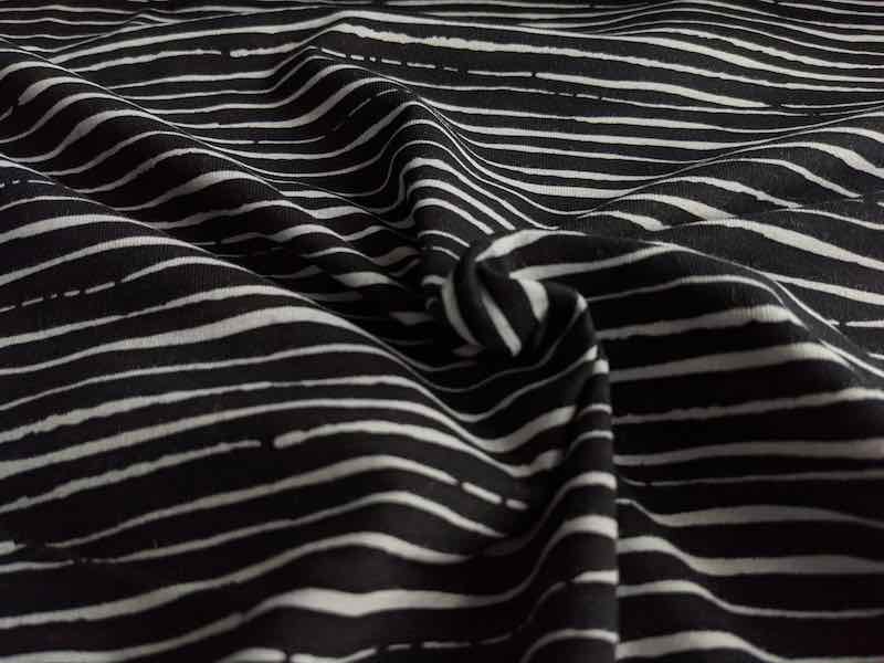 Jersey, Schwarz / Weiß unregelmäßige Streifen - 250 cm Jersey, Schwarz / Weiß unregelmäßige Streifen - 250 cm