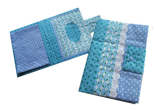 Stoffpaket Wickeltasche Lulu - Marienhoffgaarden Stoff blaue Punkte und Blumen Stoffpaket Wickeltasche Lulu - Marienhoffgaarden Stoff blaue Punkte und Blumen