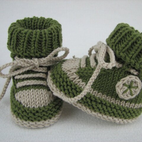 Strickanleitung Babyschuh ''Mein erster Turnschuh''